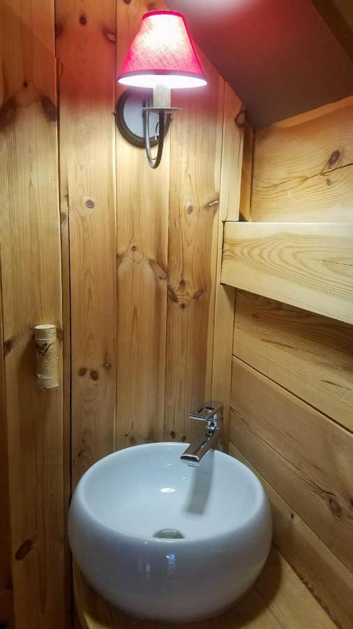 Cabane Lodge Domaine Du Lac Chambon 뮈롤 외부 사진
